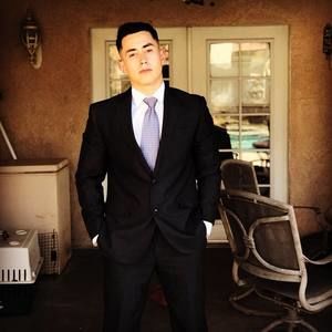 Meet your Posher, Eduardo